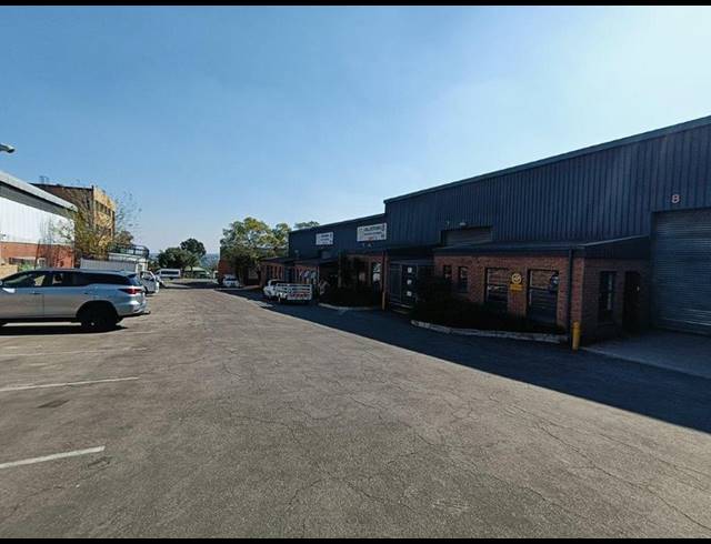 INDUSTRIAL PROPERTY TO RENT IN HALFWAY HOUSE